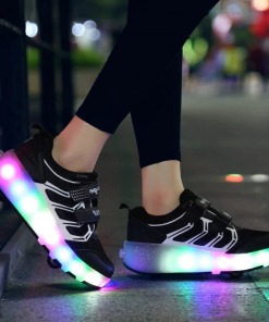 Schuhe mit Rollen LED Beleuchtung